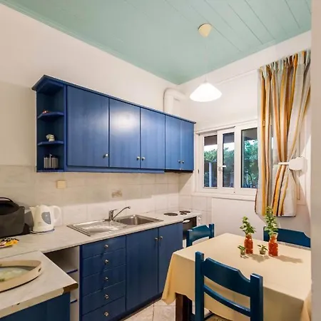 Akroyali Seafront Retreat-sweet Family Escape Apartment Agios Andreas (Messenia)