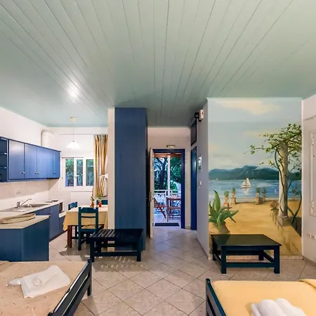 Apartment Akroyali Seafront Retreat-sweet Family Escape *