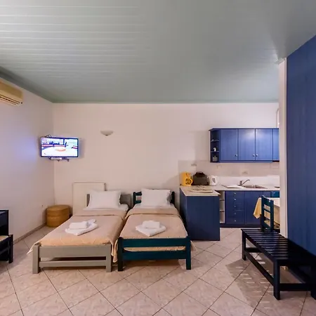 Akroyali Seafront Retreat-sweet Family Escape Apartment *