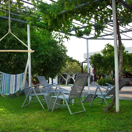 Akroyali Seafront Retreat-sweet Family Escape * Agios Andreas (Messenia)