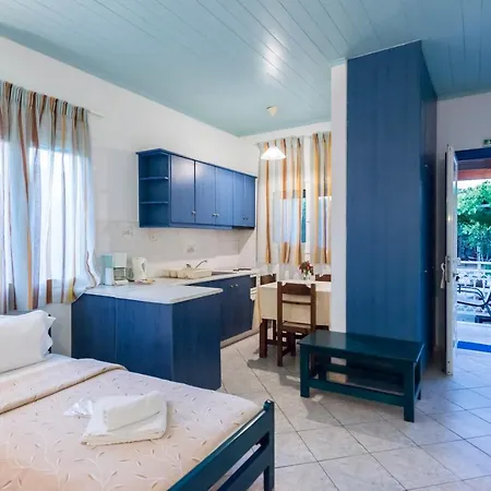 Apartment Akroyali Seafront Retreat-sweet Family Escape